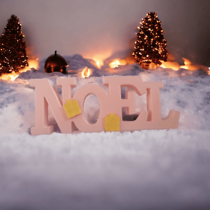 Mot NOEL